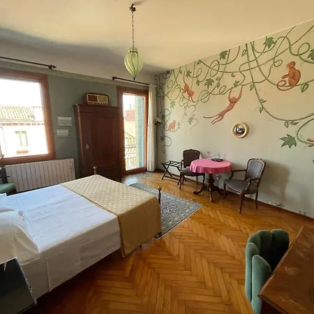 Bed & Breakfast S.marco Benátky