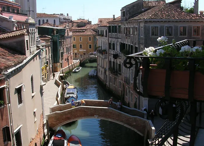 Bed & Breakfast S.marco Venedig